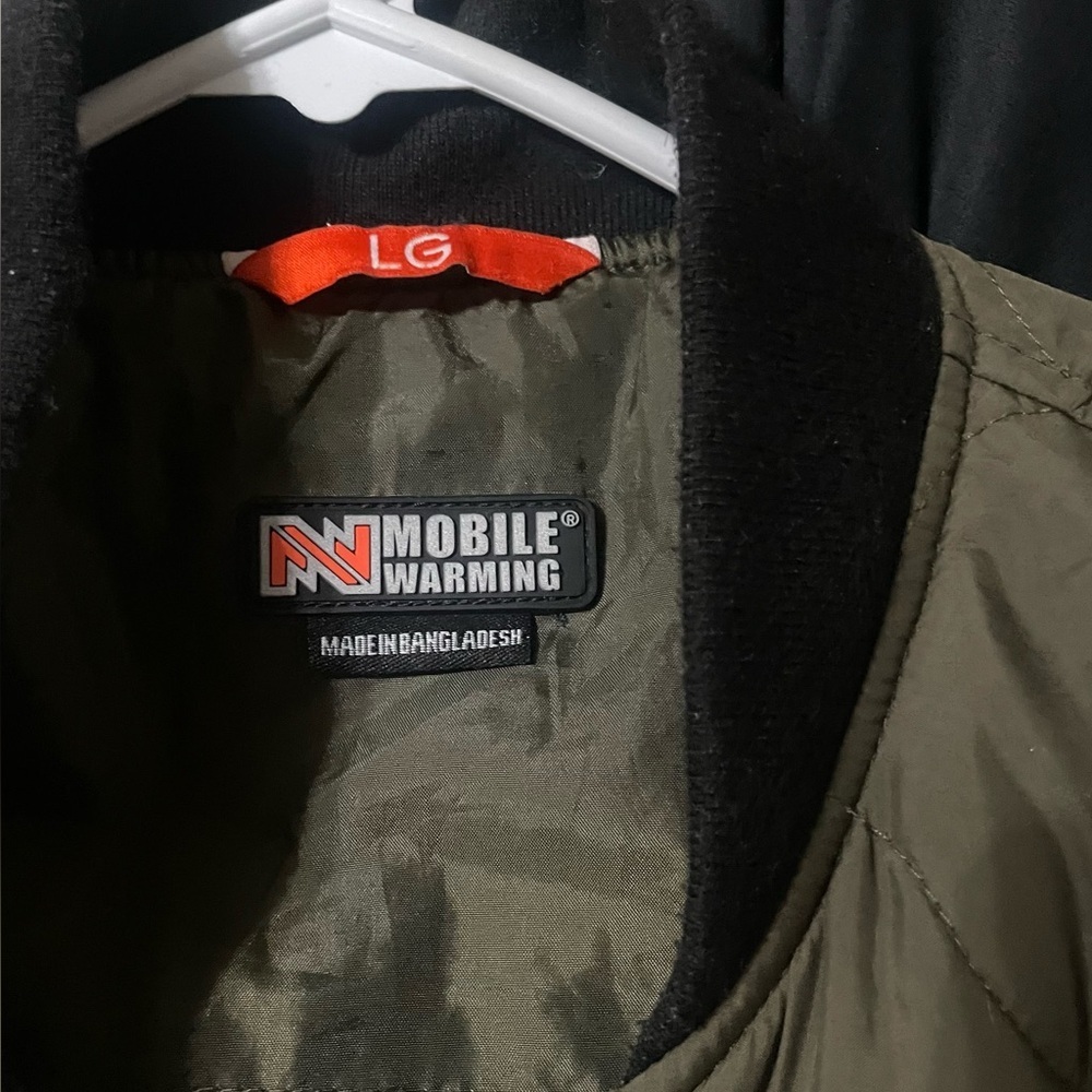 Mobile Warming Heated Coat/Jacket Olive Green with 2 Batteries Size Sm-Med - Picture 14 of 16
